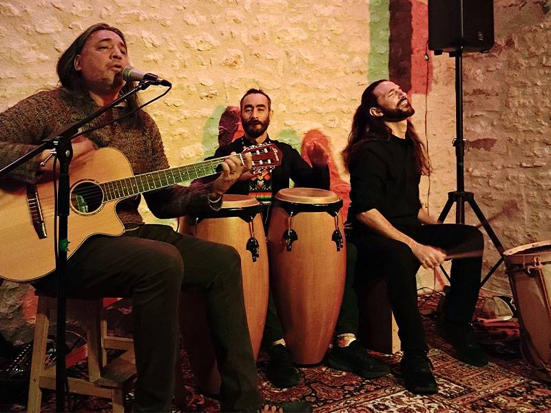 "Musicas del Mundo" avec avec Mariano Sarquiz & Emanuel Toscano